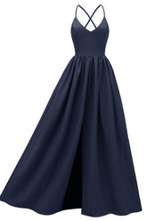 Vestido de noche sencillo color burdeos con corte en A y espalda descubierta